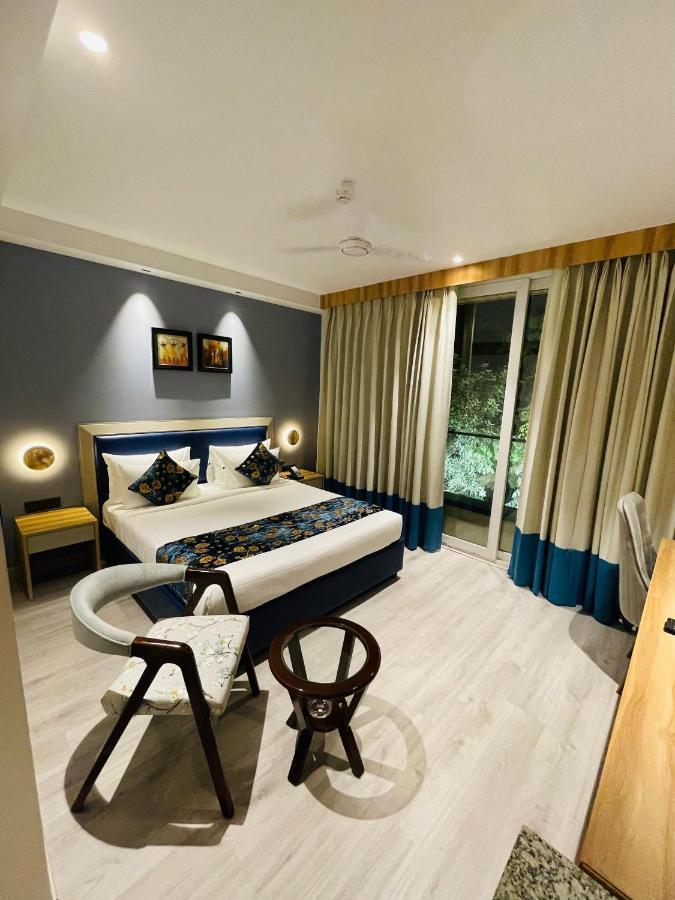 Hotel Malbork Inn @ Janakpuri Delhi  Ngoại thất bức ảnh