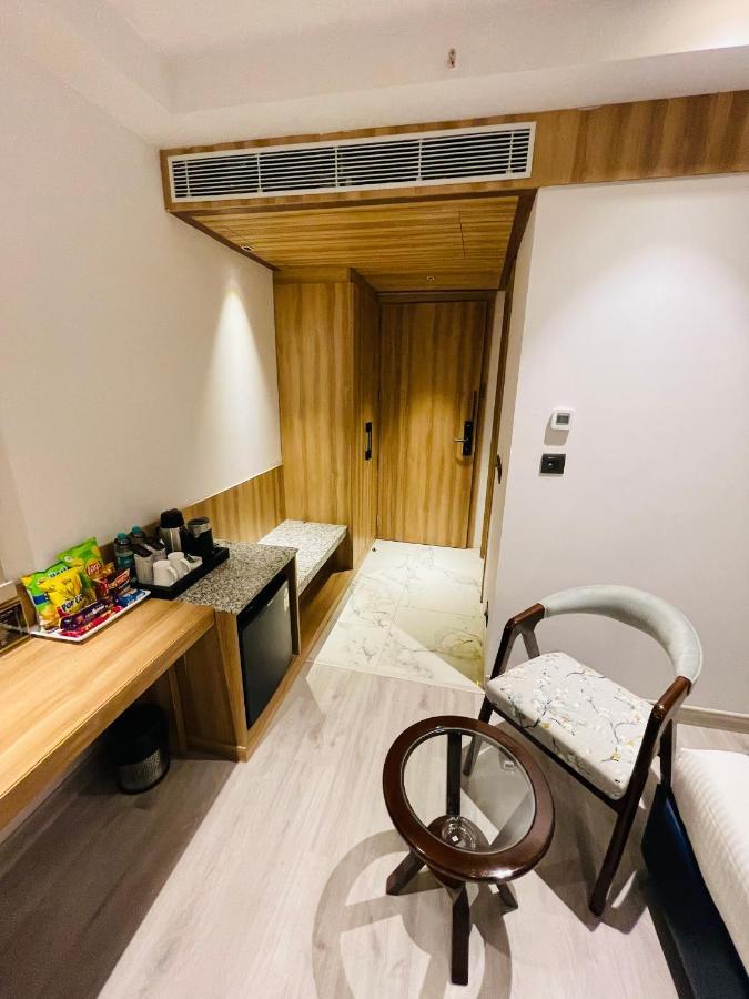 Hotel Malbork Inn @ Janakpuri Delhi  Ngoại thất bức ảnh