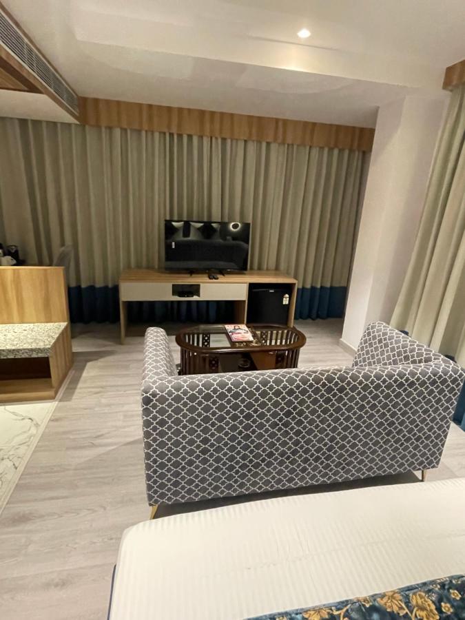 Hotel Malbork Inn @ Janakpuri Delhi  Ngoại thất bức ảnh