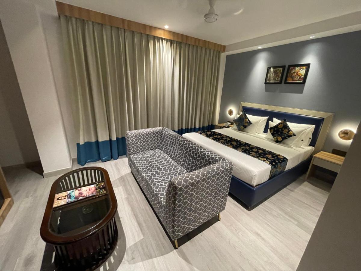 Hotel Malbork Inn @ Janakpuri Delhi  Ngoại thất bức ảnh